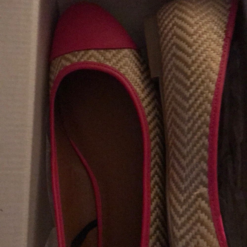 Womans banana republic flats